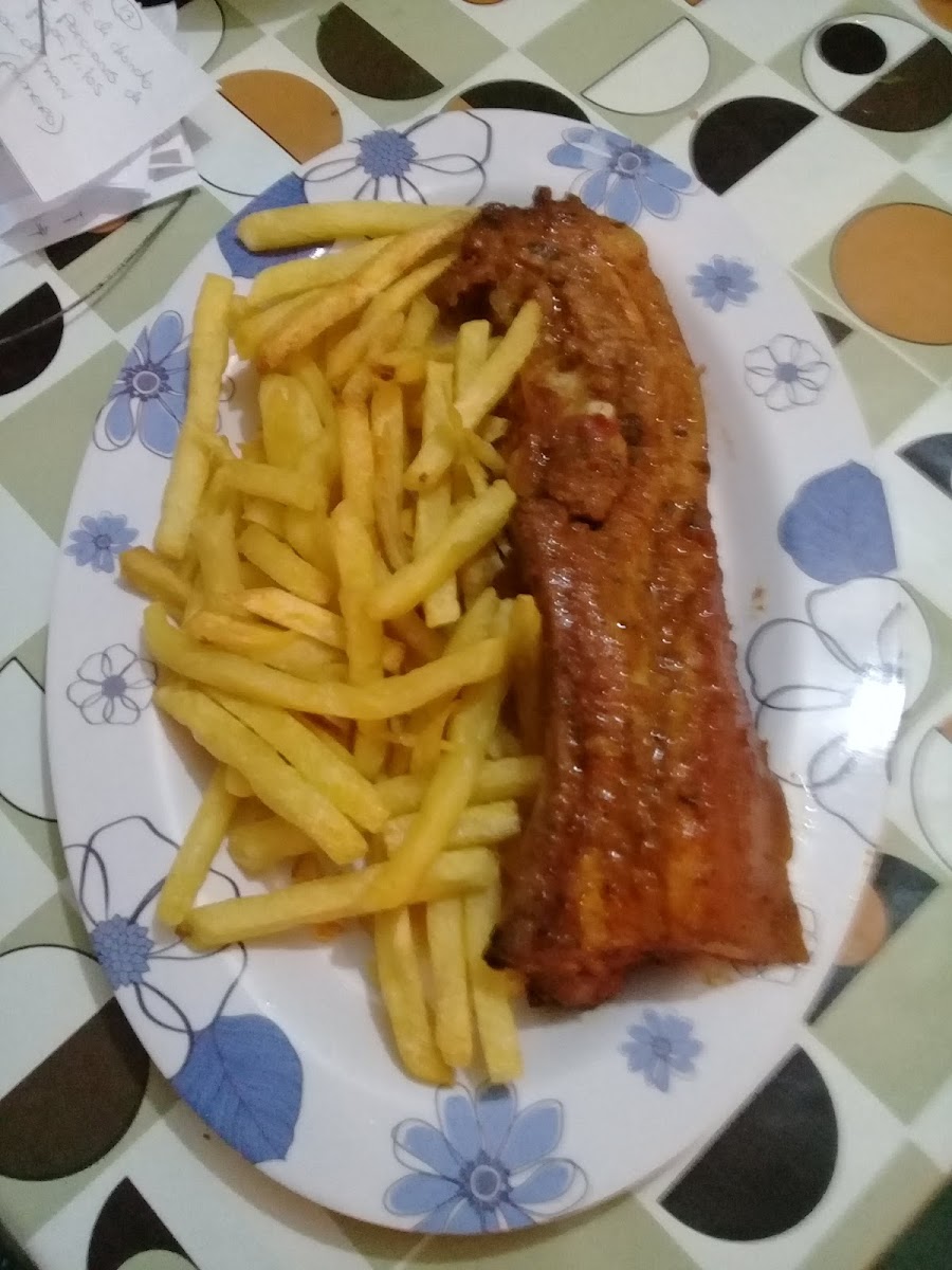 COMEDOR BOLIVIA MANTA Photo 2