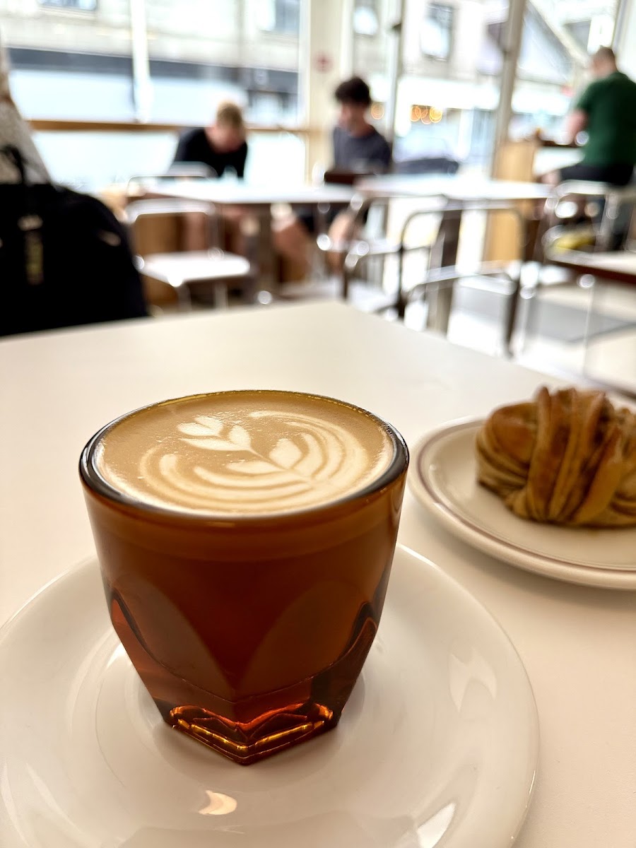 Third Circle Coffee Photo 4