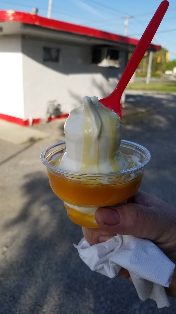 Edwards' Soft Serve Photo 7