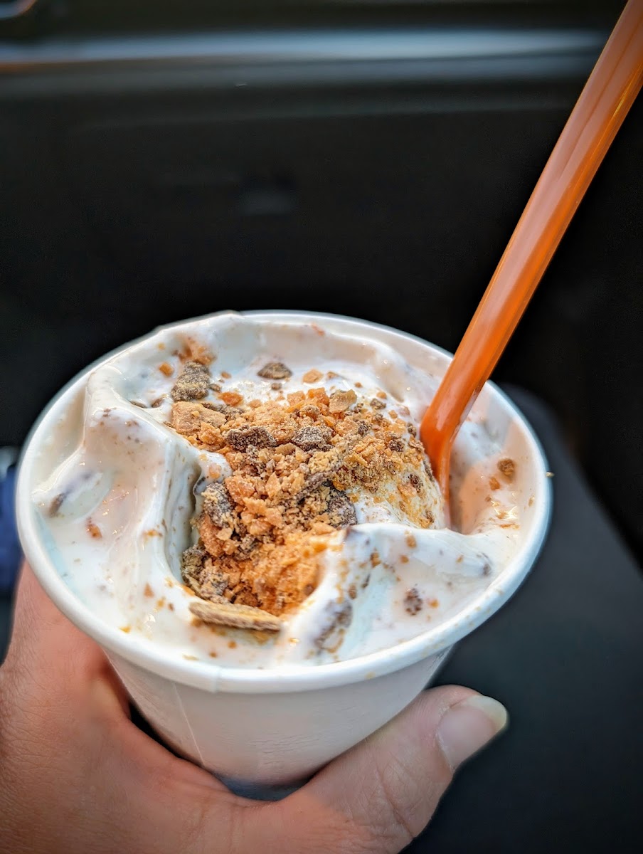 Edwards' Soft Serve Photo 8