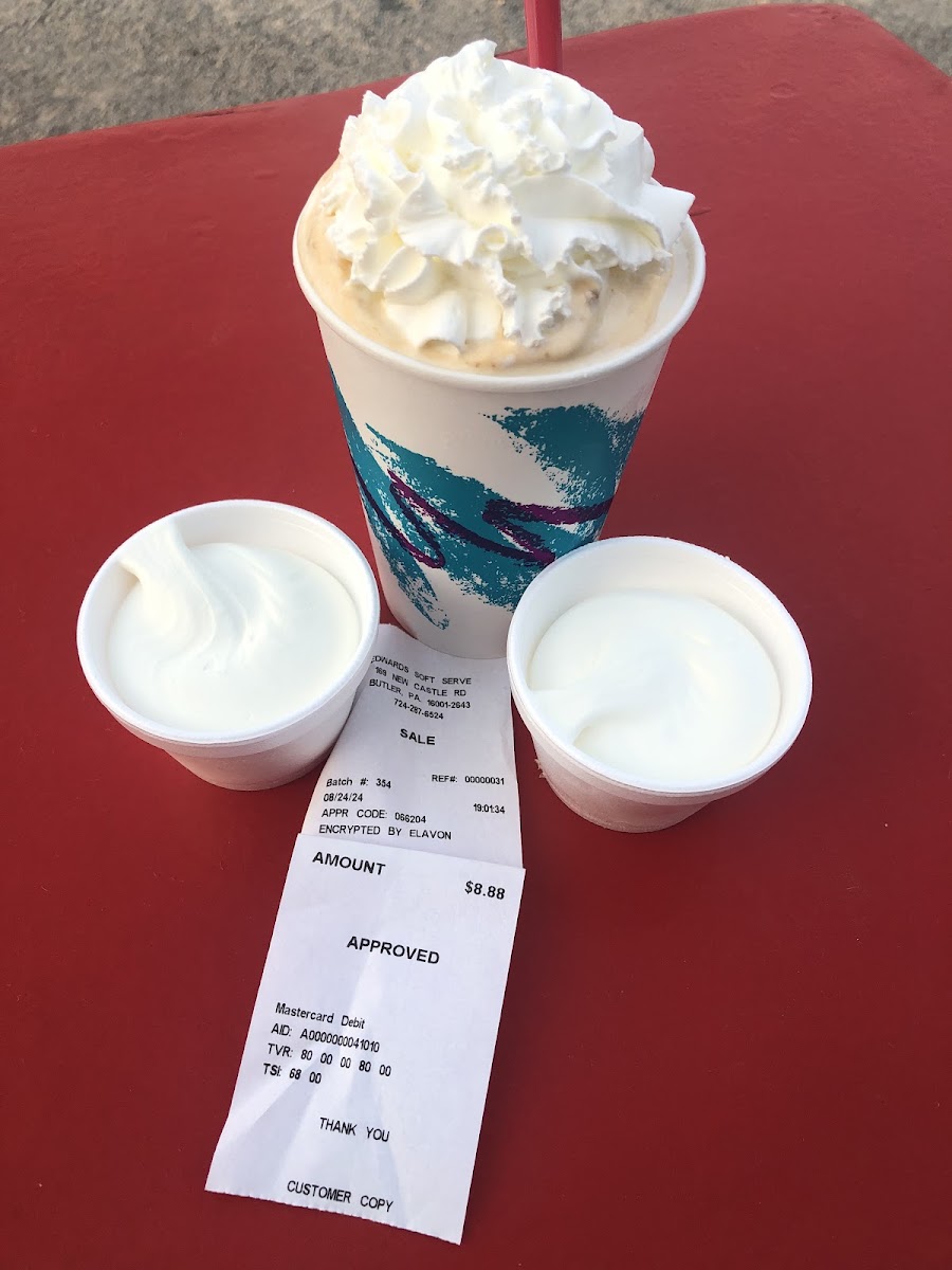 Edwards' Soft Serve Photo 9