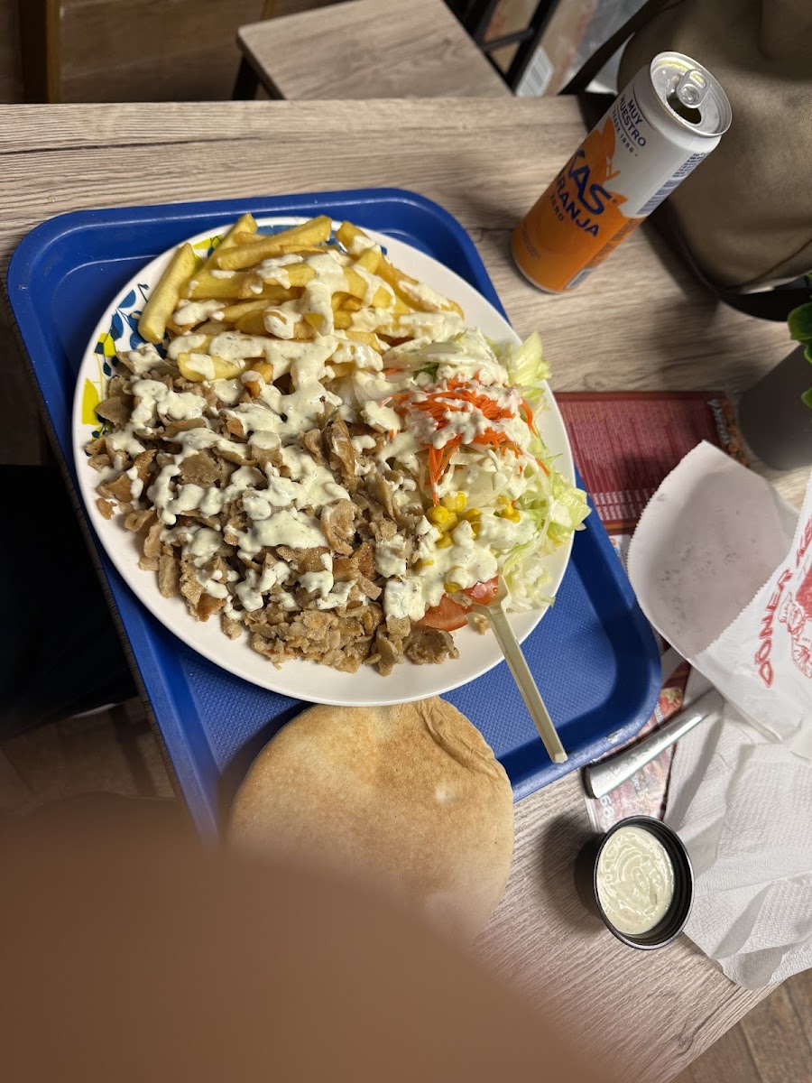 MISTER DÖNER & PIZZA Photo 4