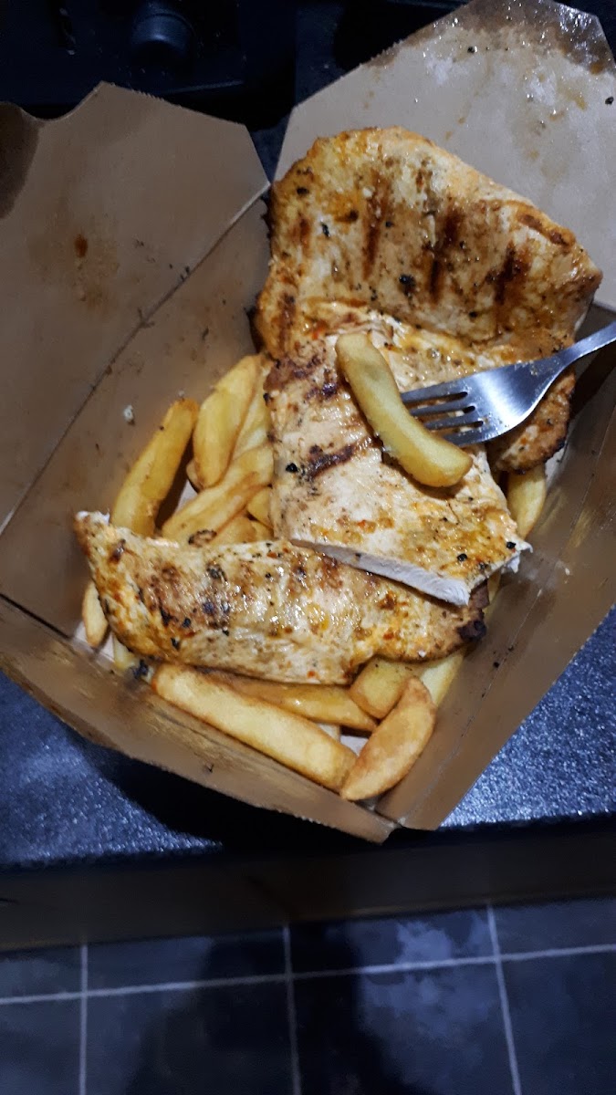 Pedros Peri Grill Photo 4