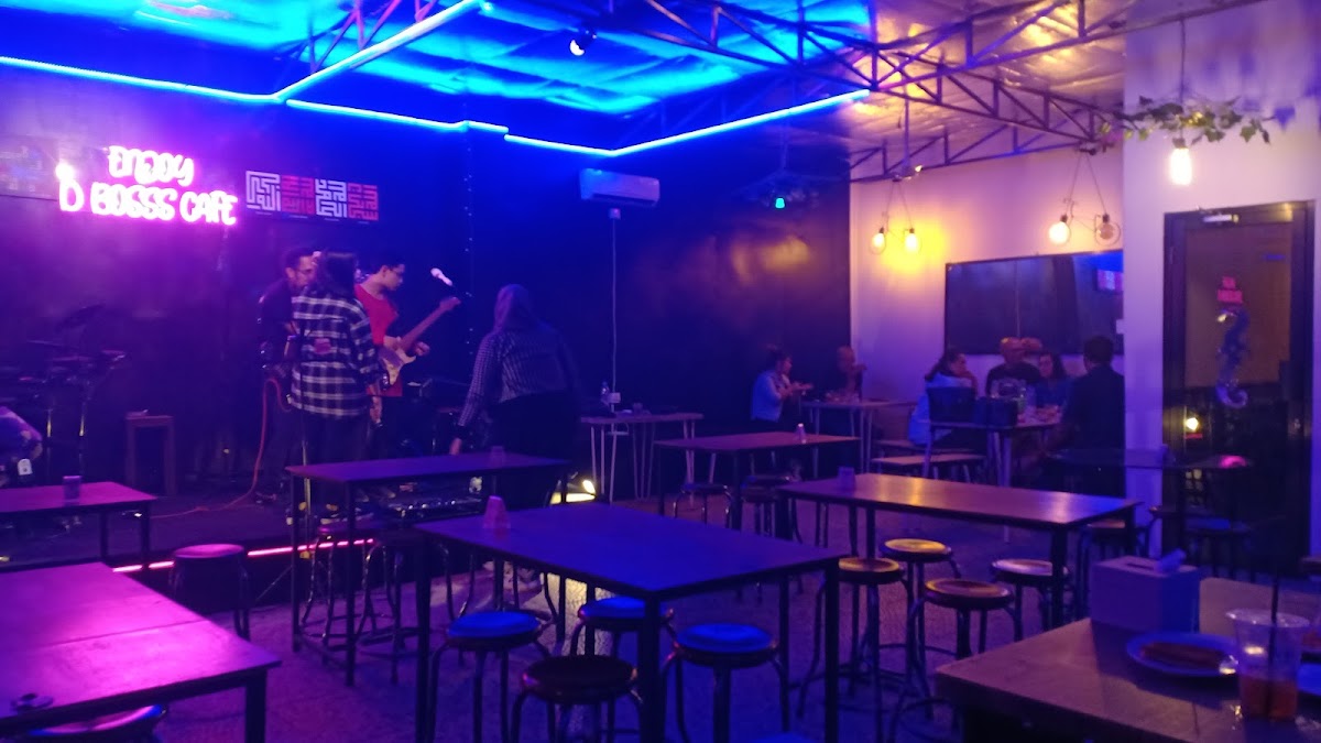 Bosss Cafe Photo 6