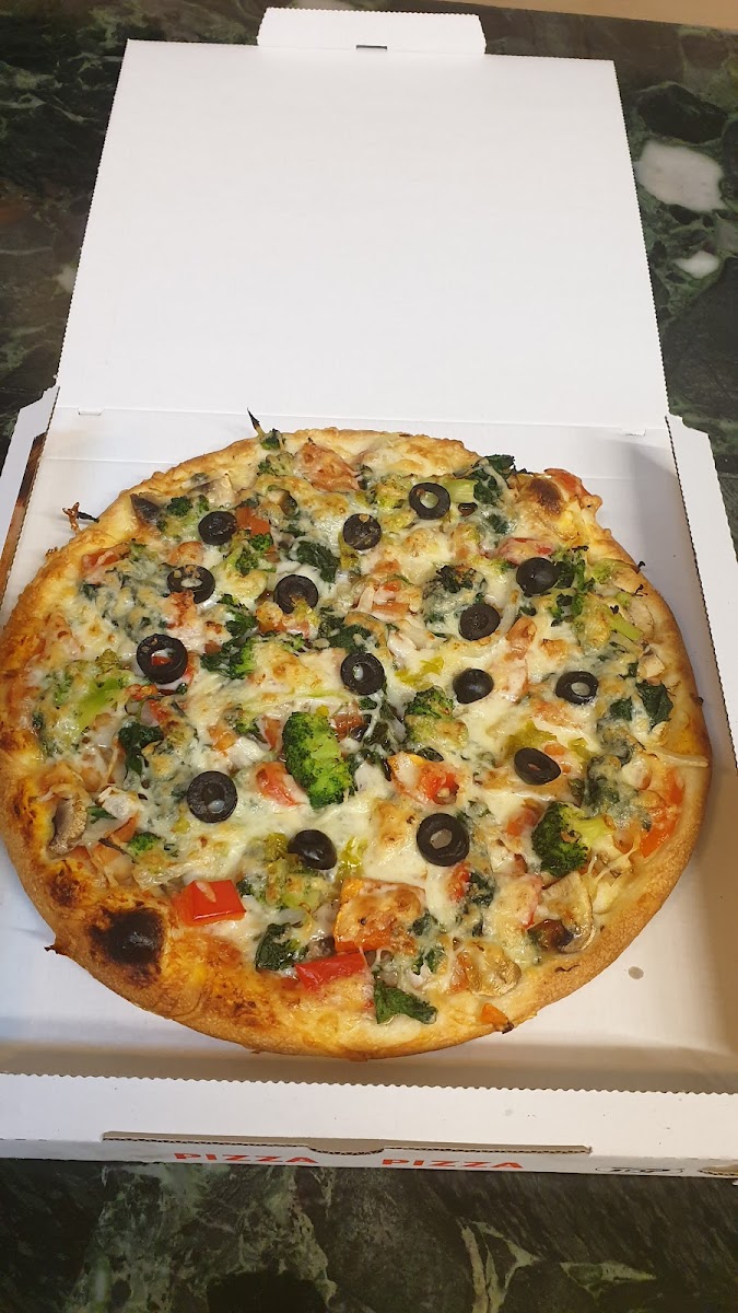 Pizzeria La Luna Photo 7