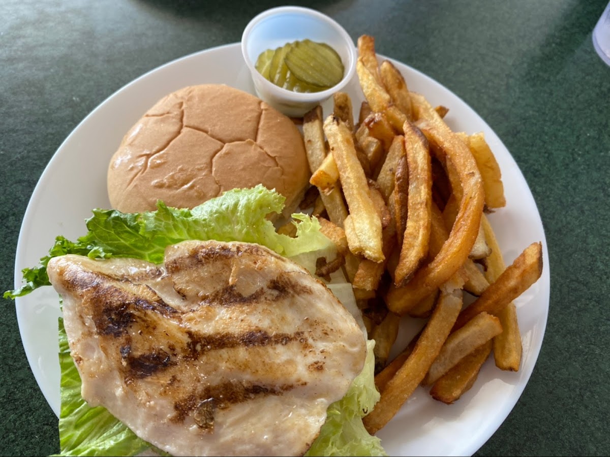 Darla's Diner Photo 9