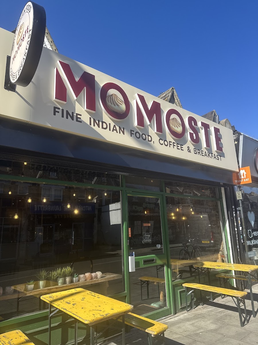 Momoste