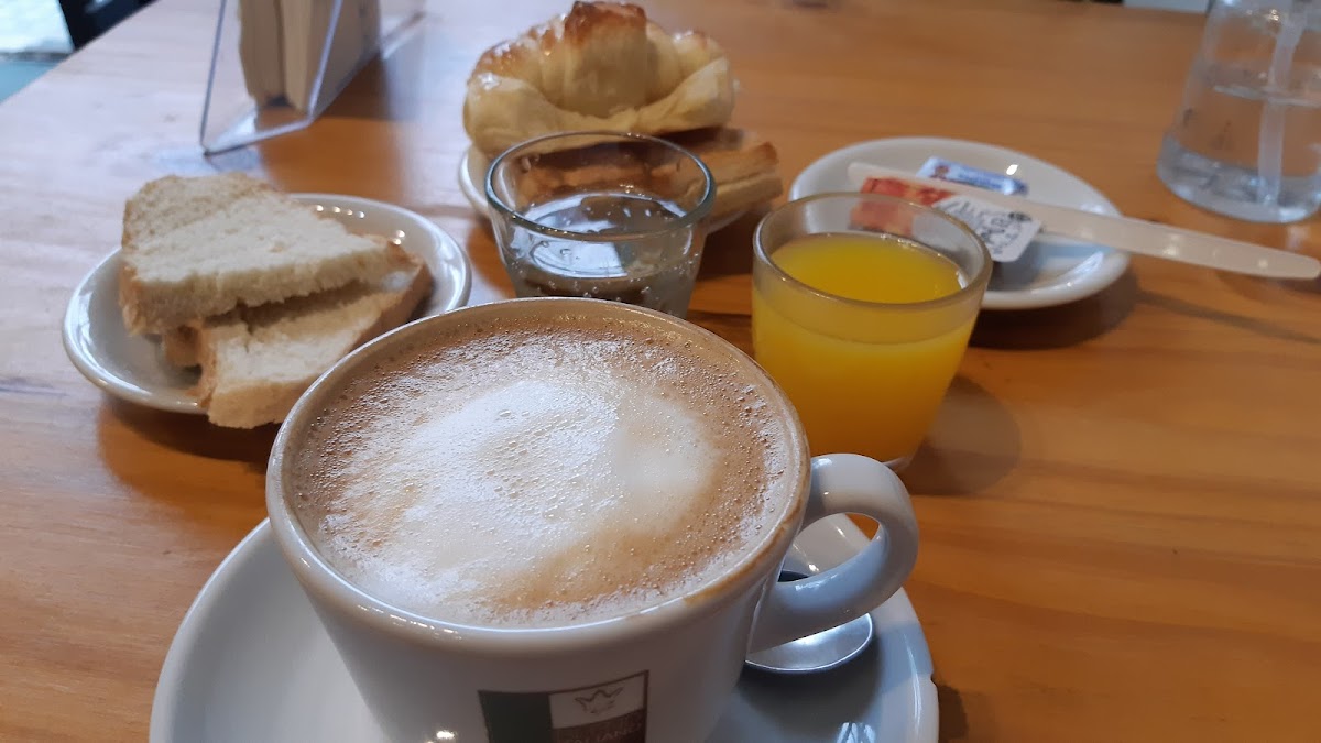 Tentazione Panadería+Café Photo 6