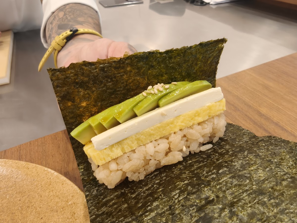 Cho Hand Rolled Sushi Photo 9
