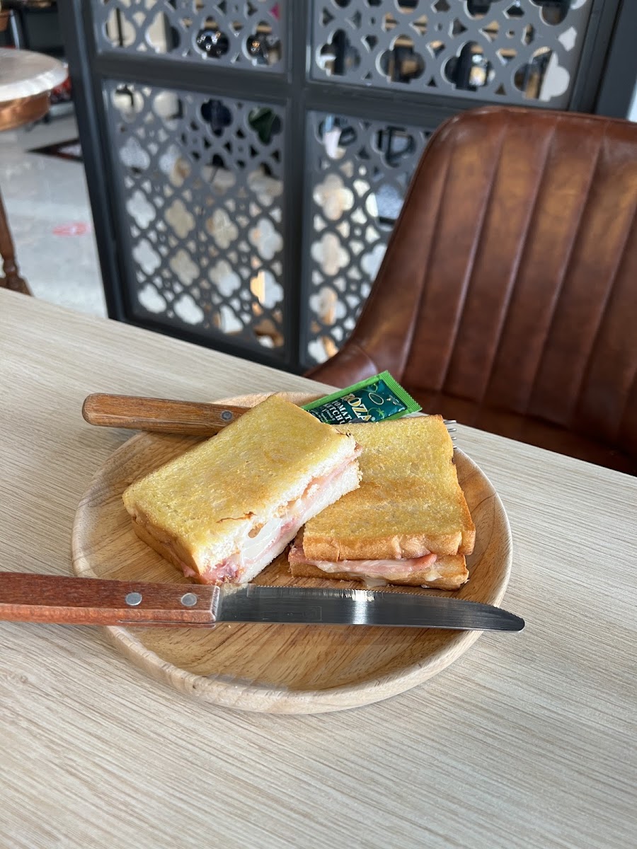 9782 Inthanin Cafe Photo 10