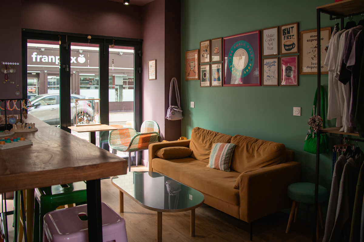 The Small Talk - Café, Coworking, Concept store Photo 4