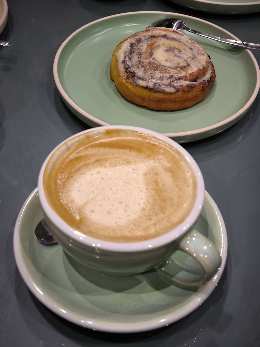 The Small Talk - Café, Coworking, Concept store Photo 8