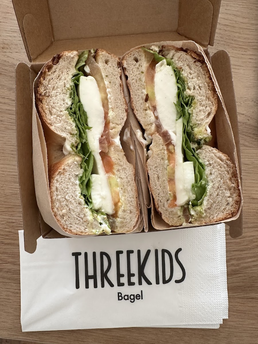 Threekids bagel Plainpalais Photo 3