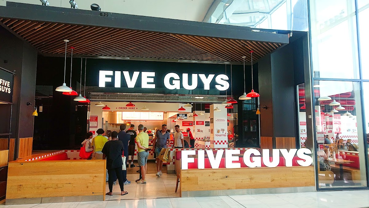 Five Guys Burgers and Fries Carré Sénart