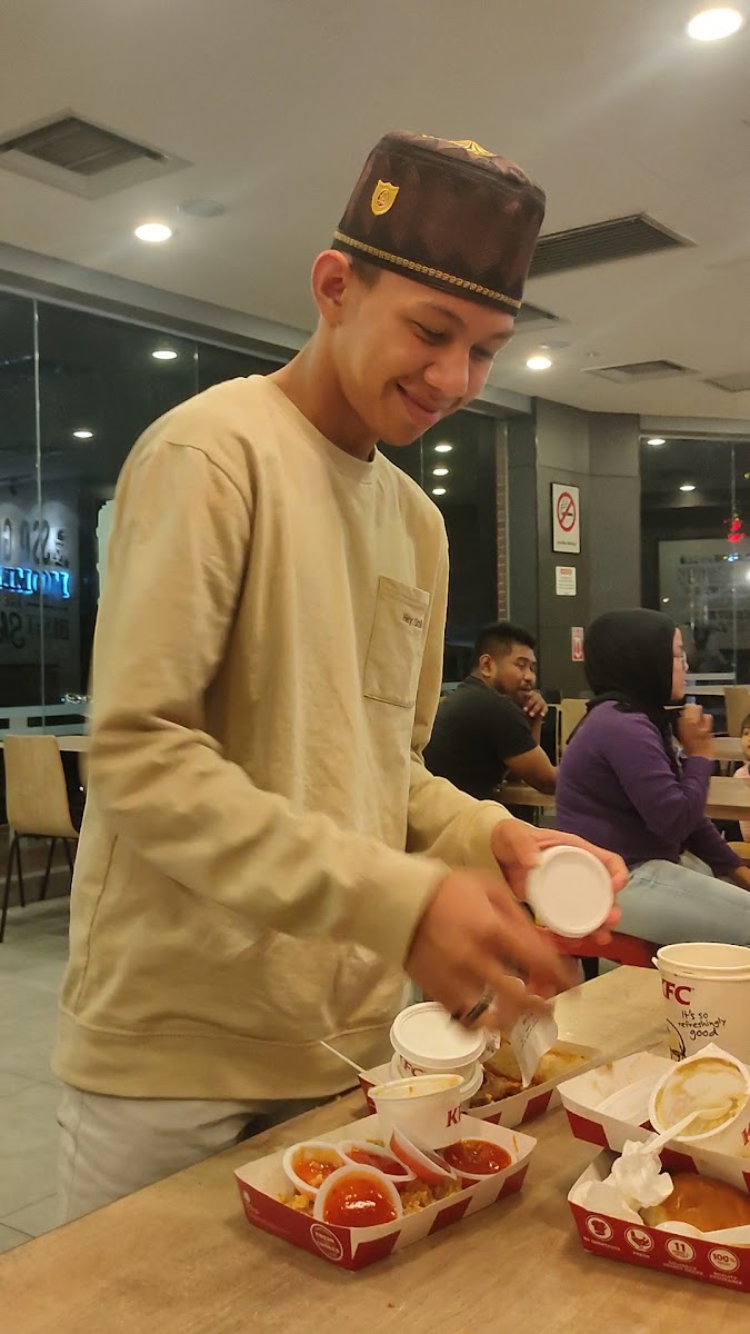 KFC Petronas Seberang Jaya DT Photo 2
