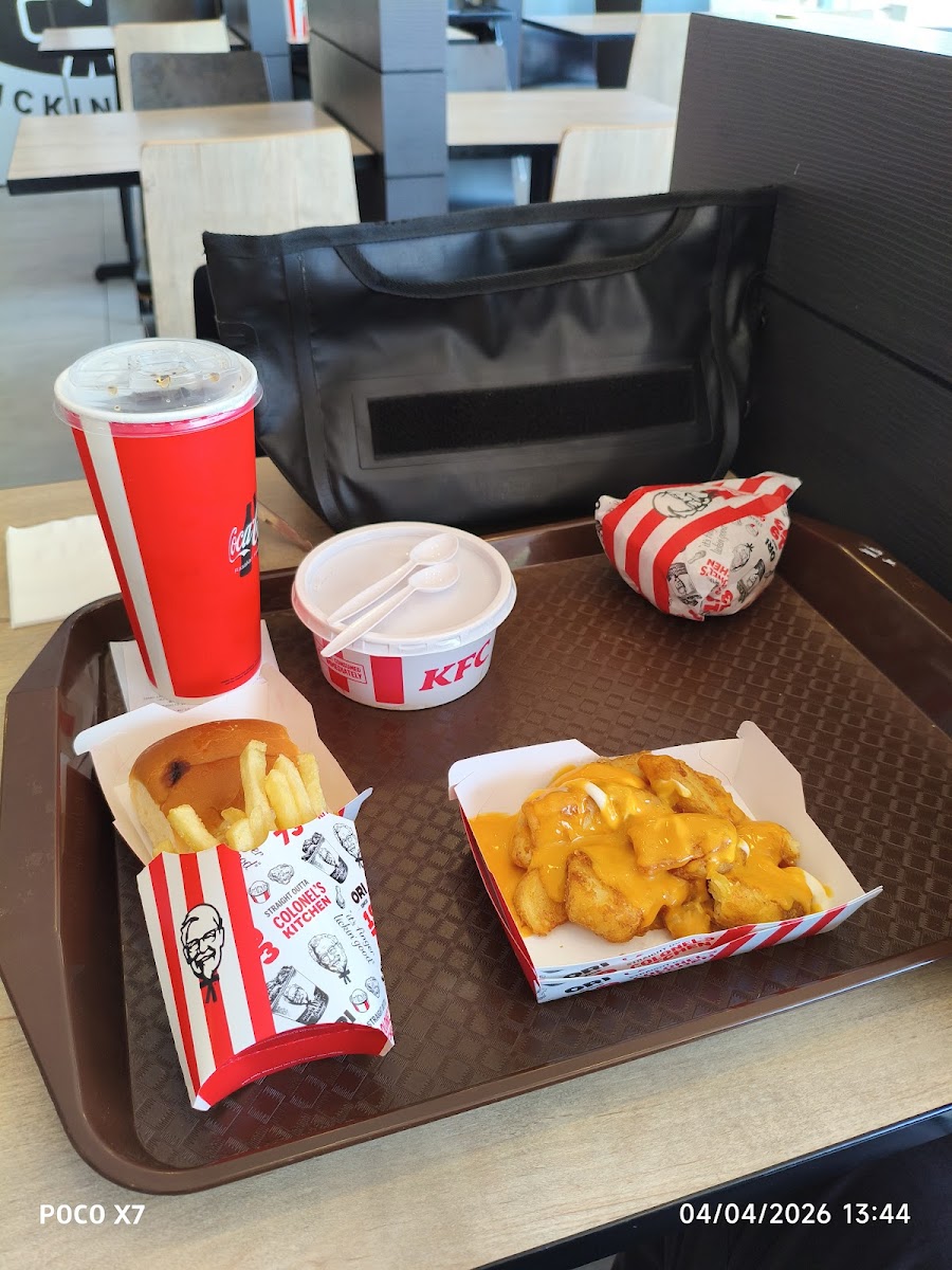 KFC Petronas Seberang Jaya DT Photo 4