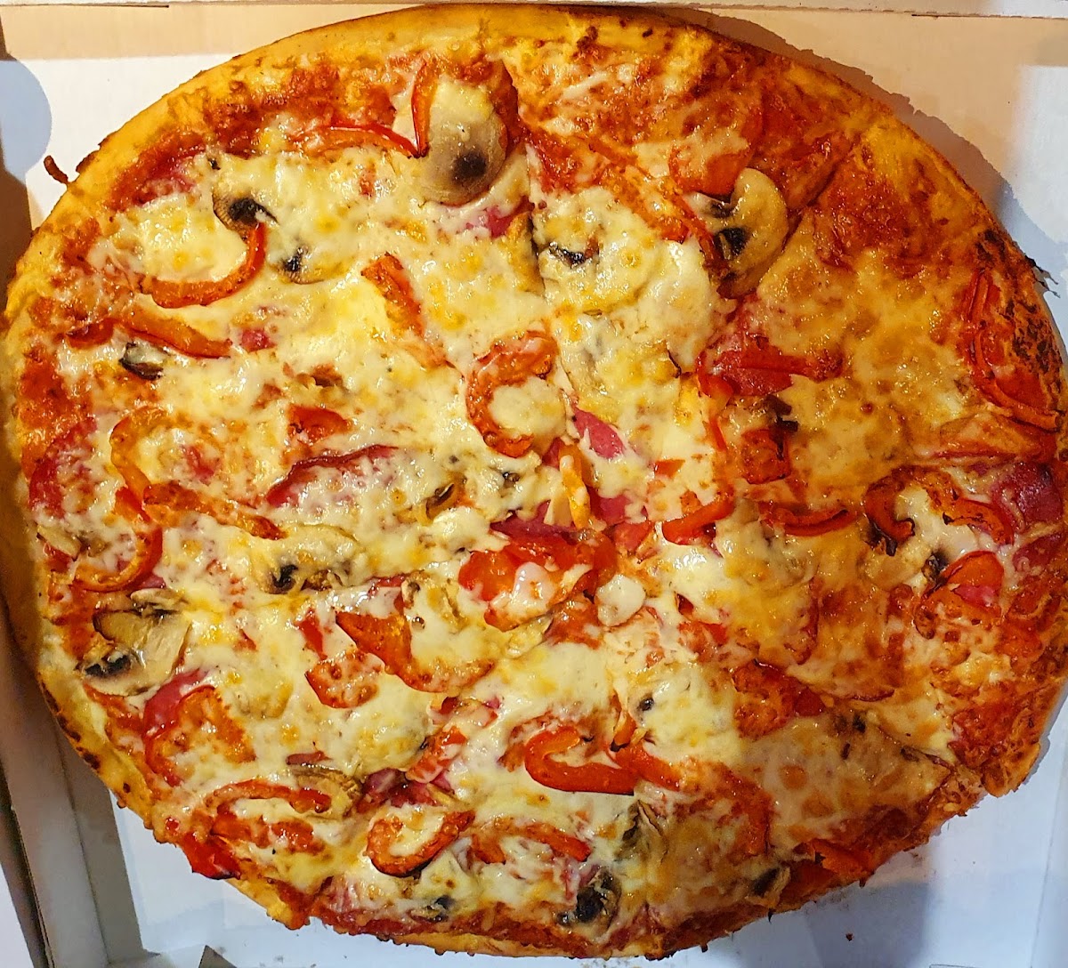 Dinos Pizza Taxi Photo 6