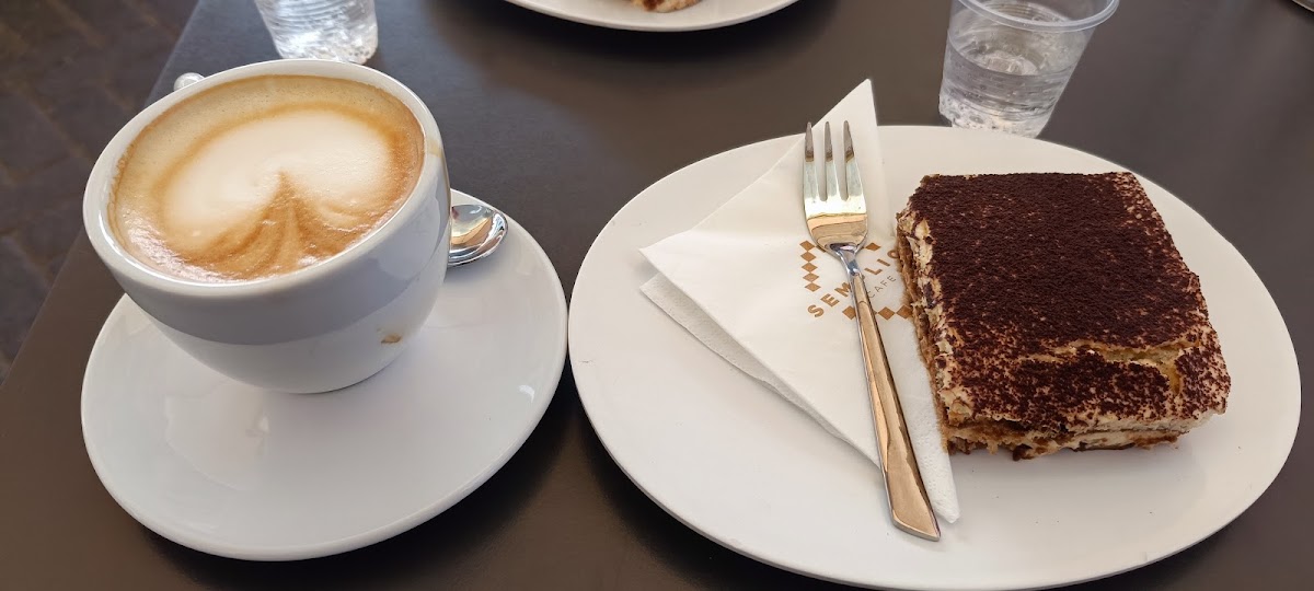Semplice Café Photo 8