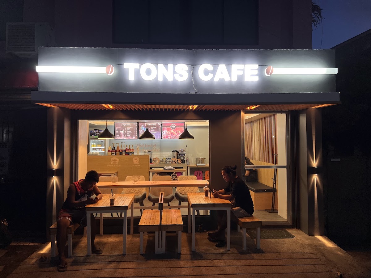 Tons Cafe