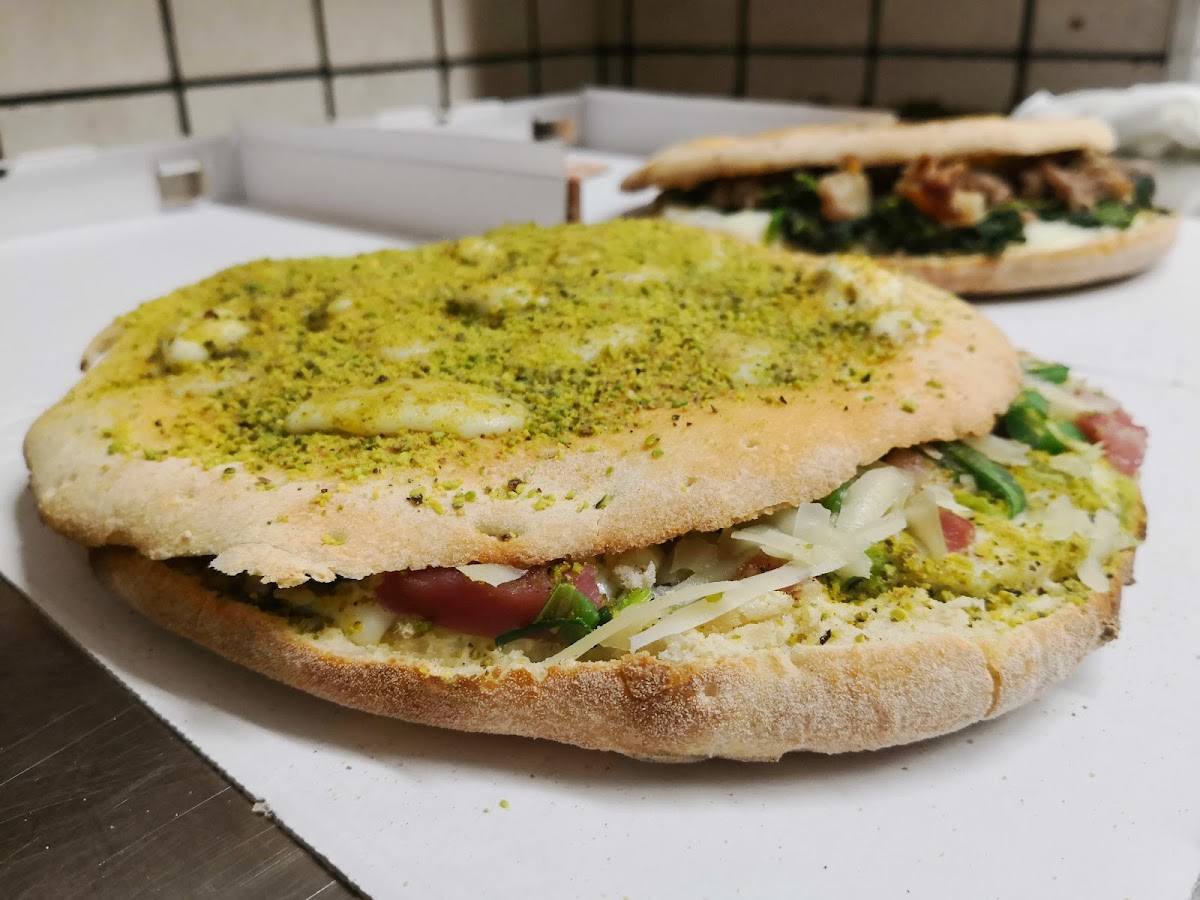 Pizzeria Tutto Pizza Photo 8