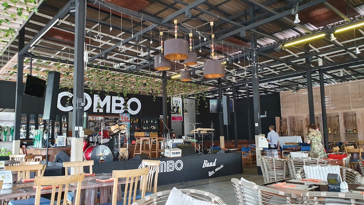 Combo 3 restaurant