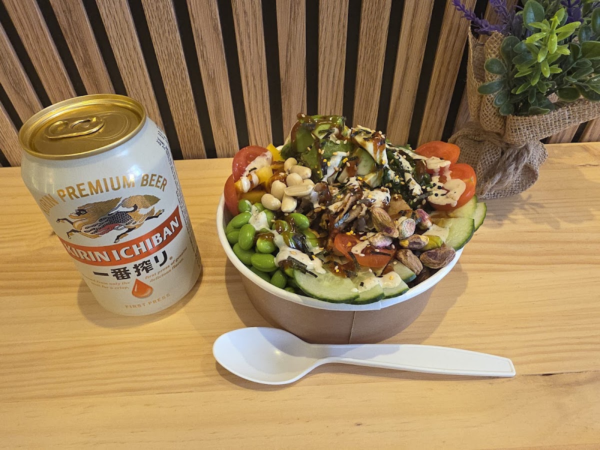 Sasa Sushi and Poke Photo 7