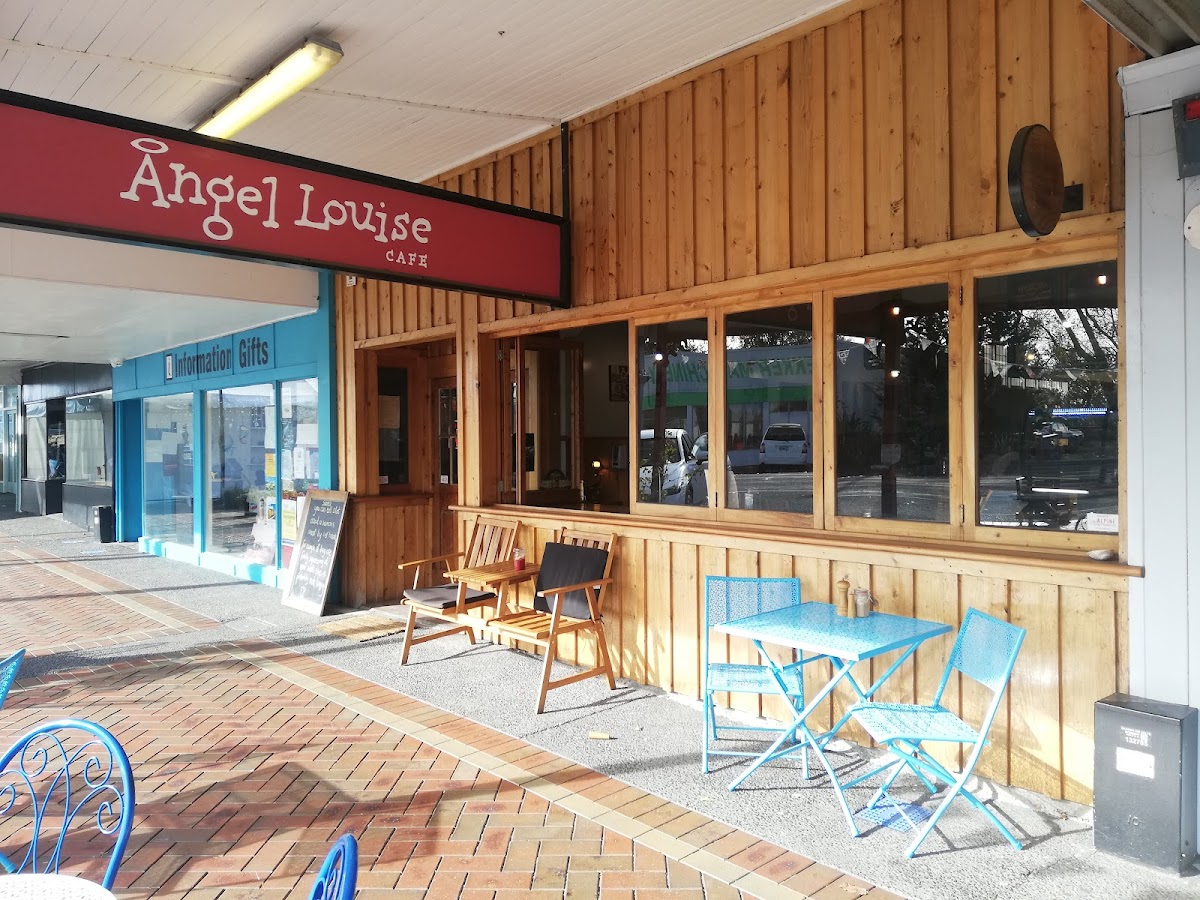 Angel Louise Cafe Photo 4
