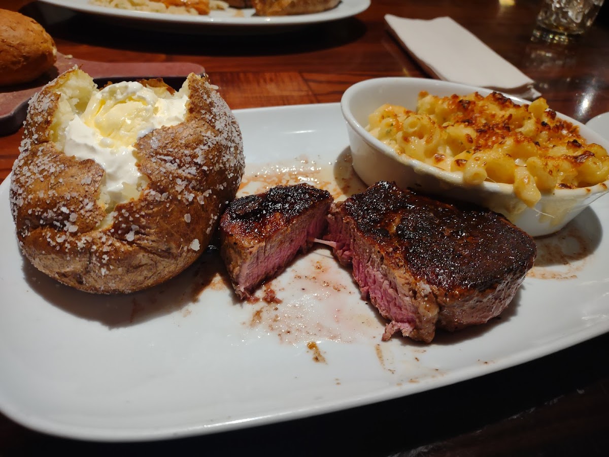 LongHorn Steakhouse Photo 3