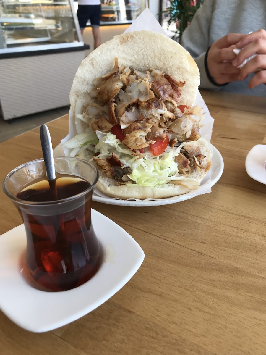 TUĞRA GRILL Türkisches Restaurant Photo 5
