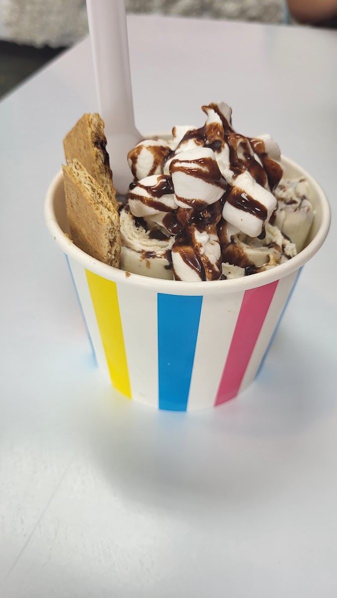 YOLO Rolled Ice Cream & Candy Co. Photo 7