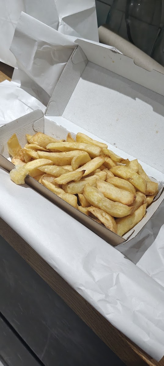 McCann Fish and Chips Shaws Road Photo 4