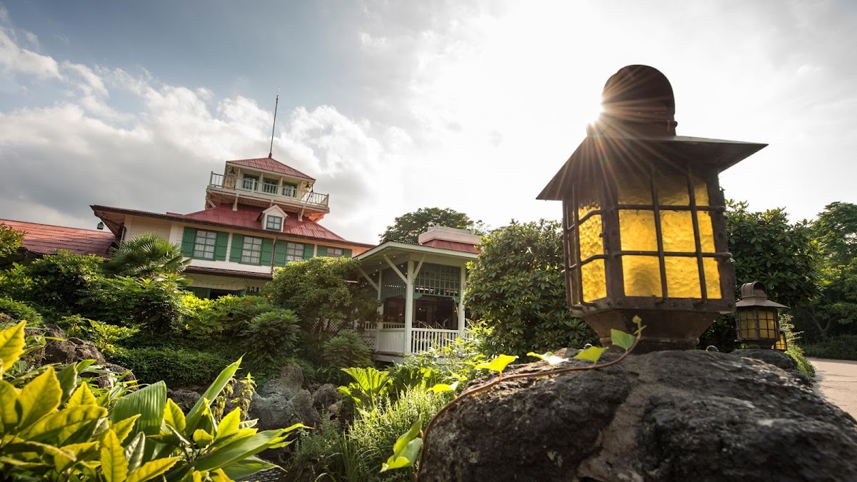 Colonel Hathi's Outpost Restaurant Photo 4
