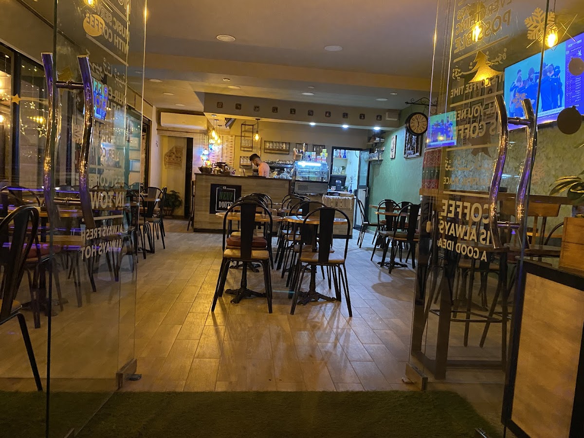 Neuf Douze Café