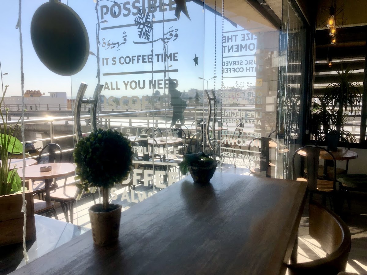 Neuf Douze Café Photo 3