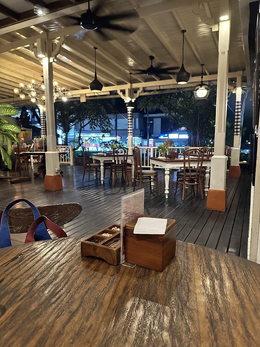 DiAtas by Art Cafe Bumbu Bali Photo 3