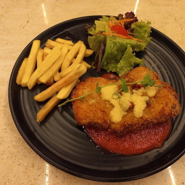 Chicken Parmigiana