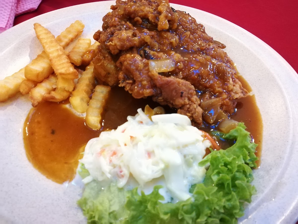 Restoran Robina Stationz Photo 3