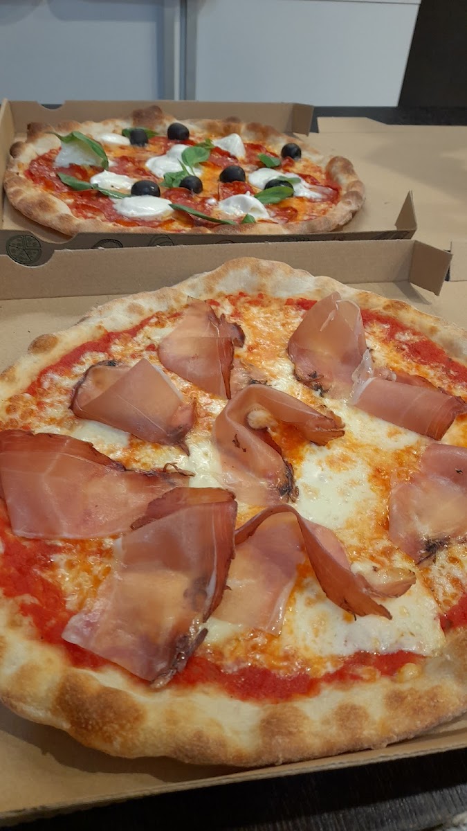 Pizzería Diavolina Photo 7