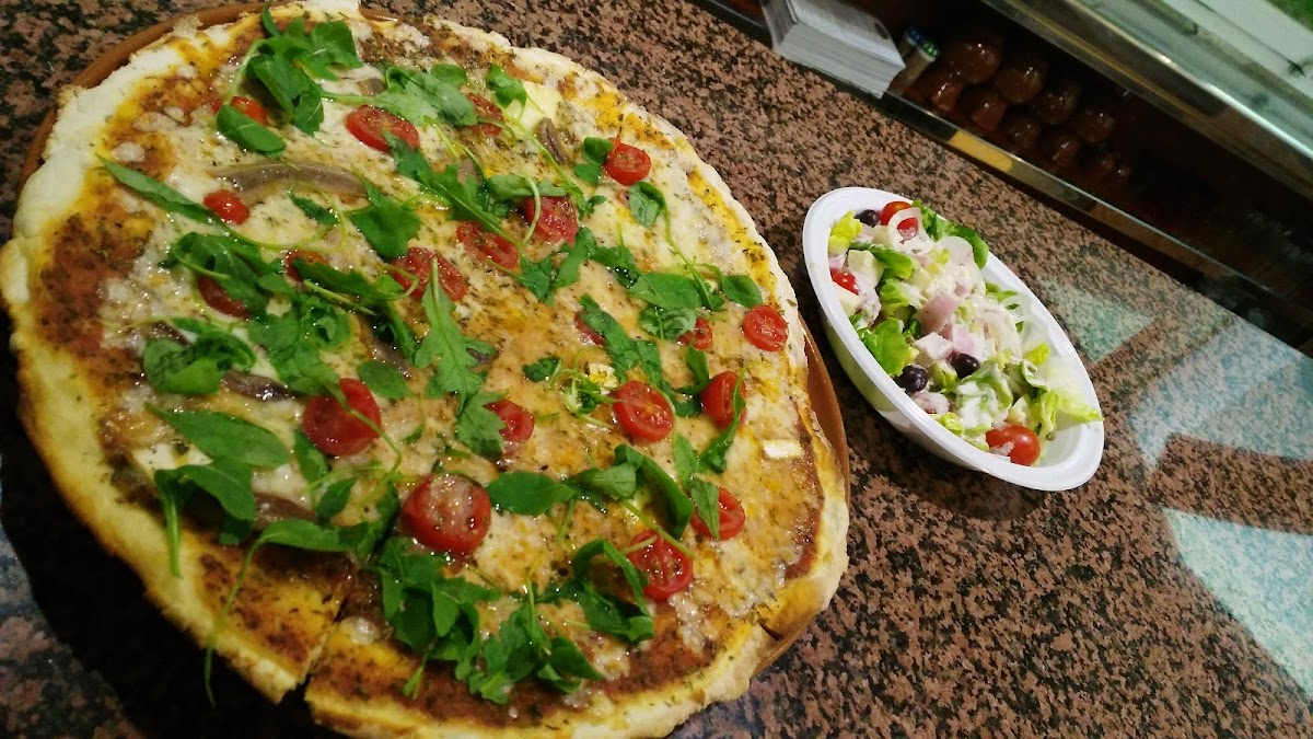 Pizzas El Alamo Photo 5