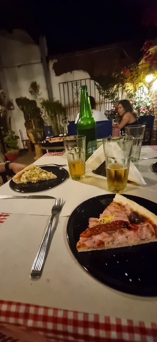 Bellucci Pizzas Photo 10
