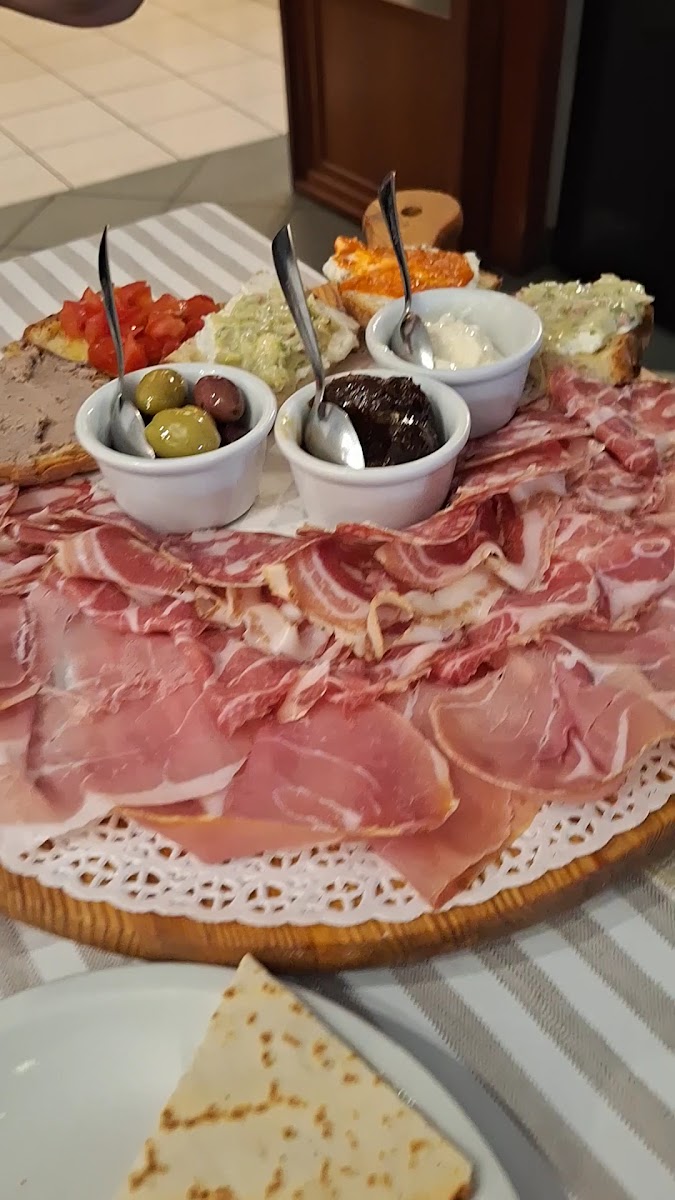 Osteria l'Amorosa Photo 2
