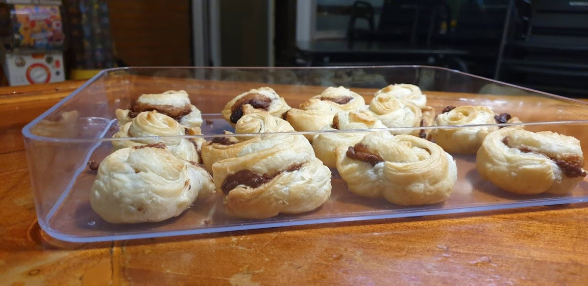 Roni's Cafe Photo 5