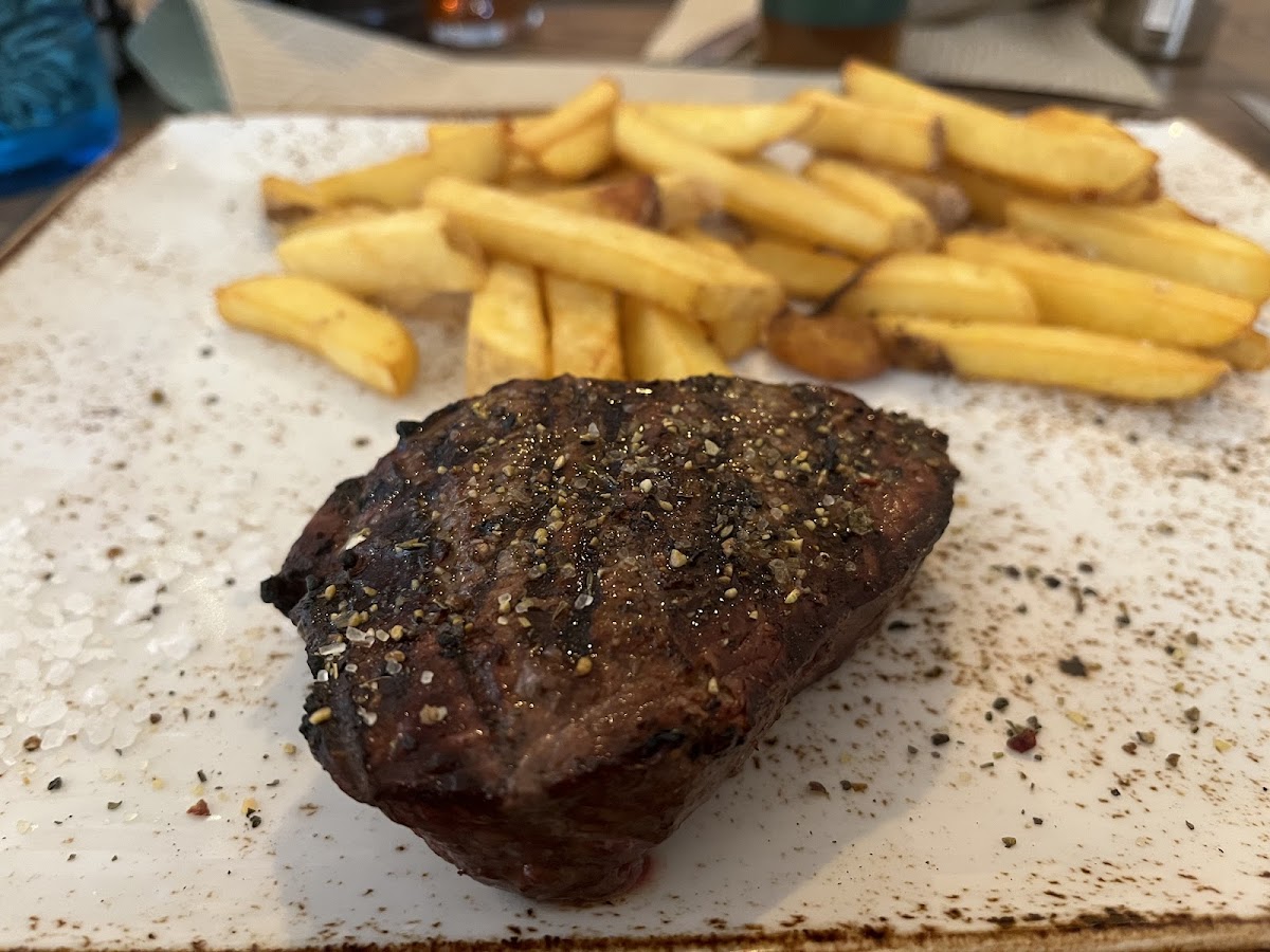 Luca Steakhaus Photo 2