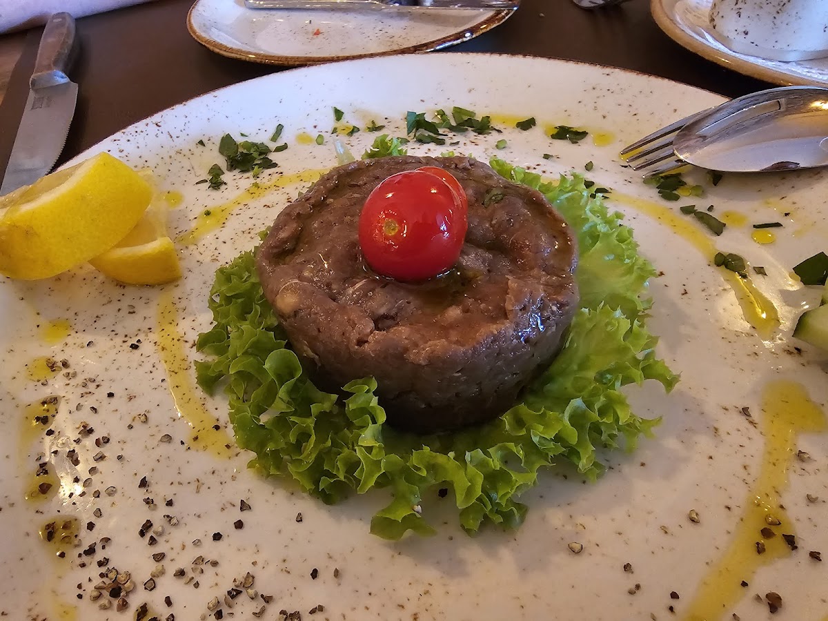 Luca Steakhaus Photo 5