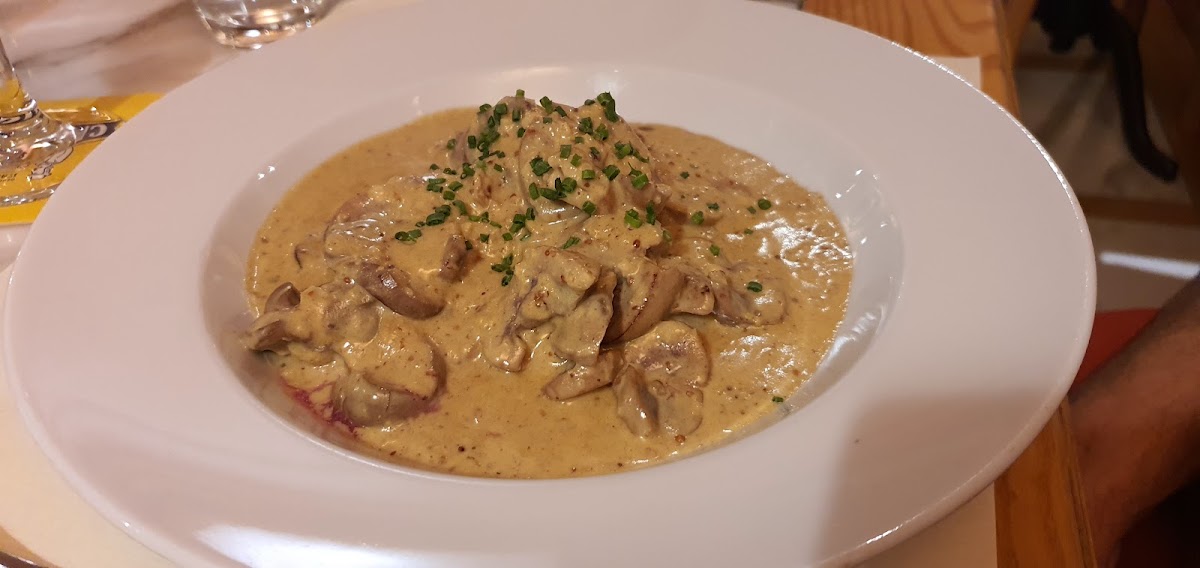 Café Le National - Restaurant à Martigny-bourg Photo 8