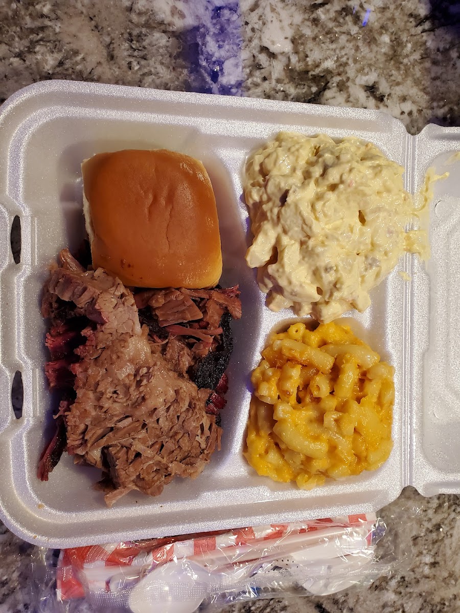 Jimmie G’s Barbeque Photo 8
