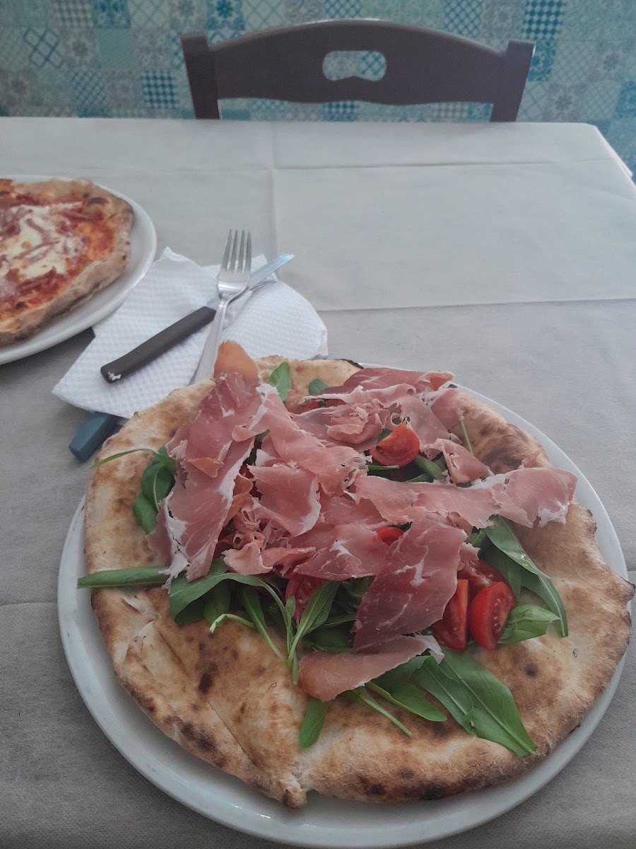 PIZZERIA REGINA