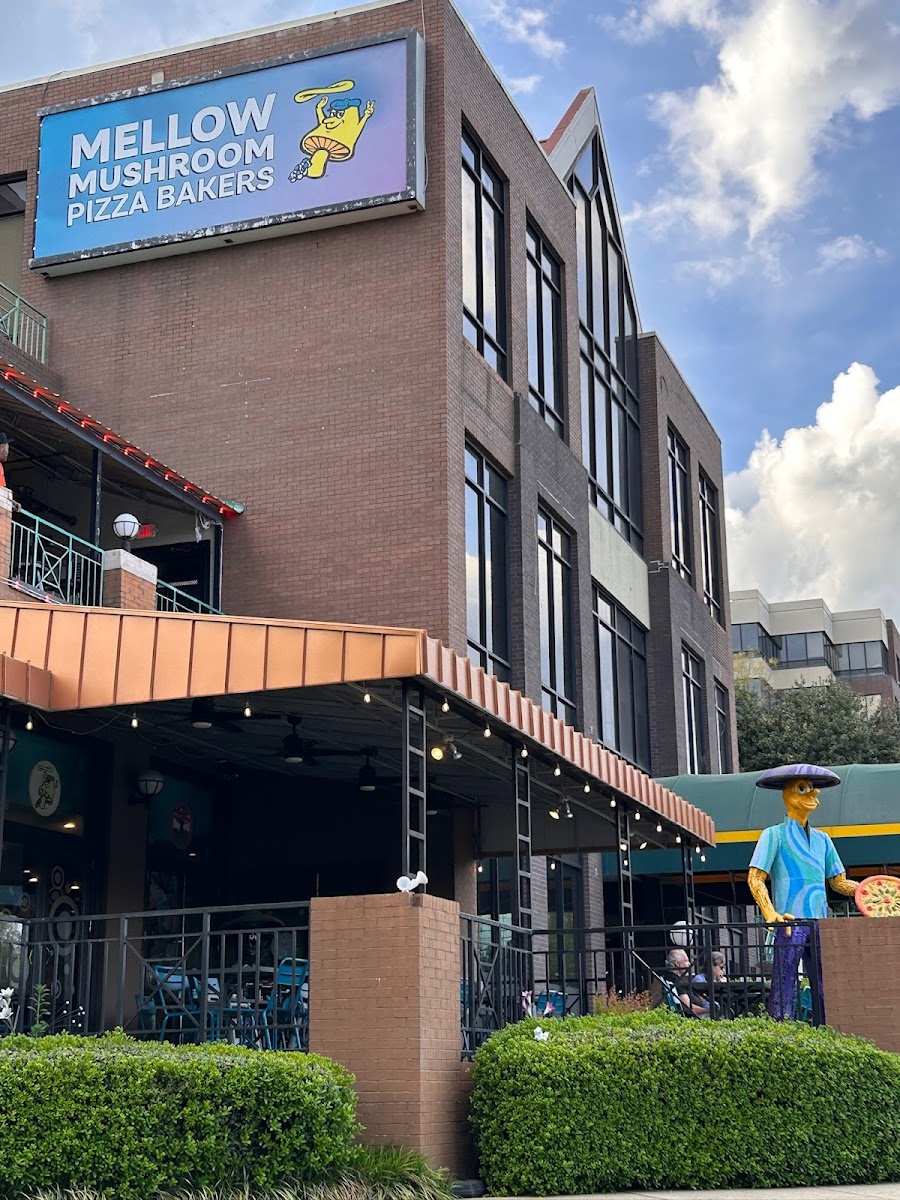 Mellow Mushroom Marietta - Powers Ferry Photo 3