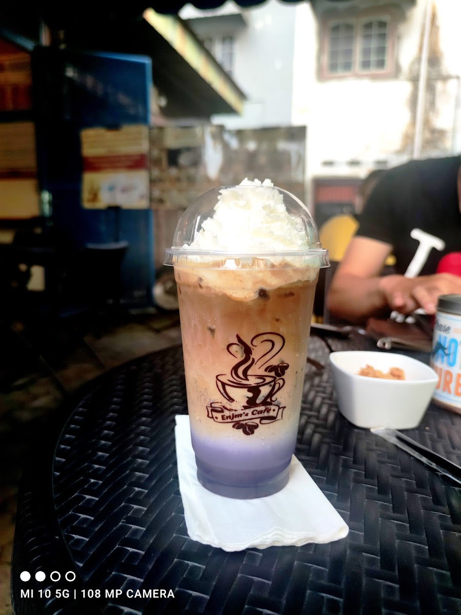 ENJM's Café Photo 6