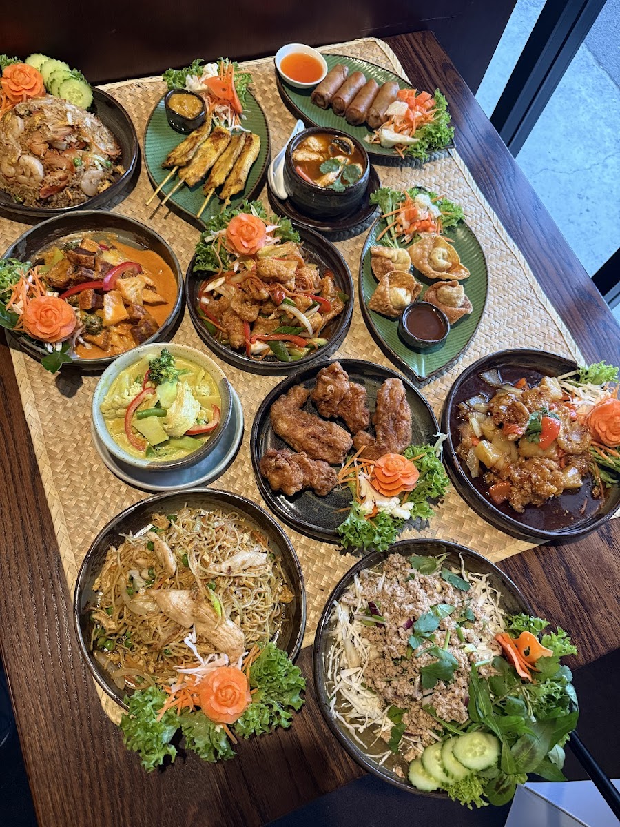 Thai Silk Authentic Thai Cuisine Photo 2